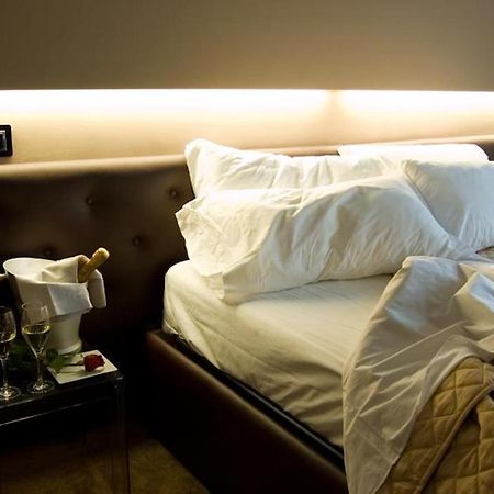 Hotel Salus Пескара Экстерьер фото