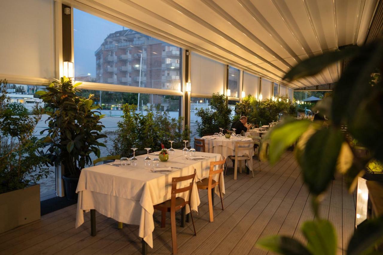 Hotel Salus Пескара Экстерьер фото